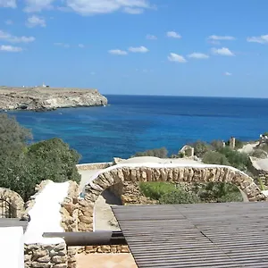 I Dammusi Di Borgo Cala Creta Lampedusa